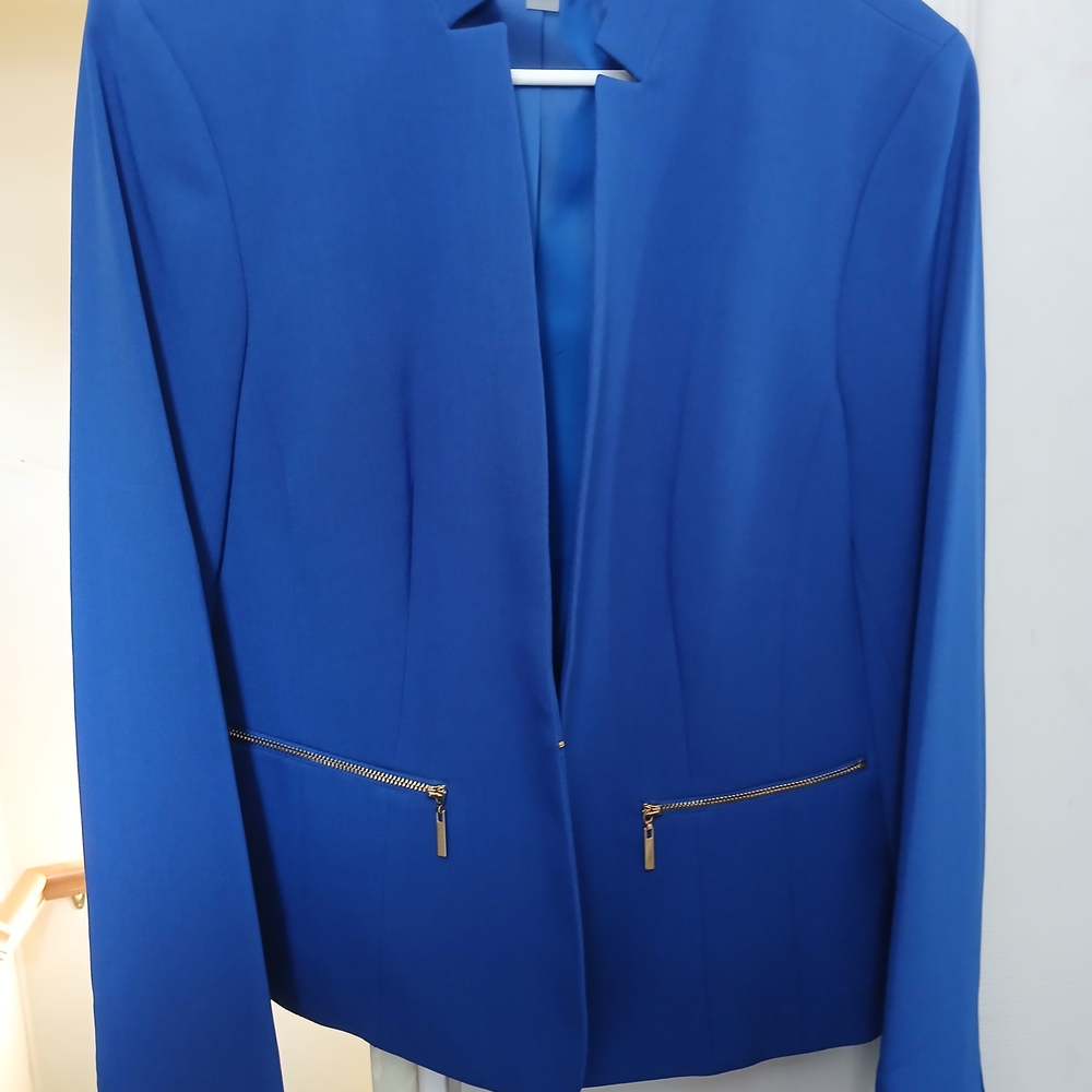 Black Label Blue Blazer with Modern Tailoring
